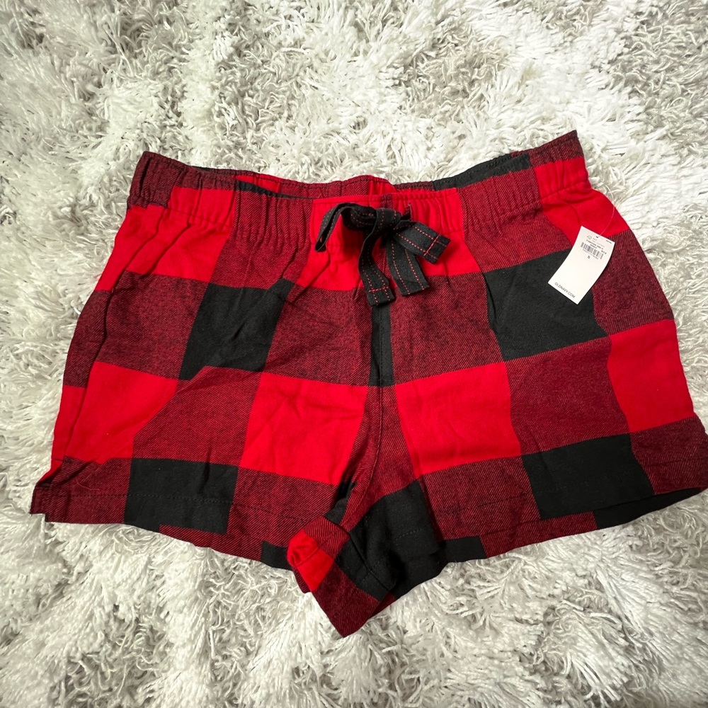 Old navy red plaid pjs shorts